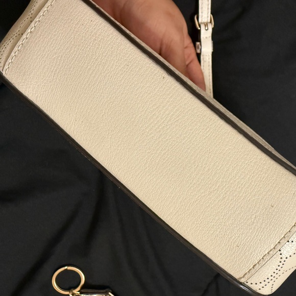 Coach White/Cream Crossbody with Wallet. - Picture 7 of 10
